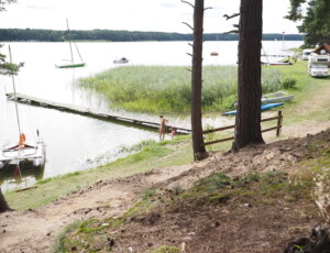 jezioro Gołuń Kaszuby widok natura podróż kamperem