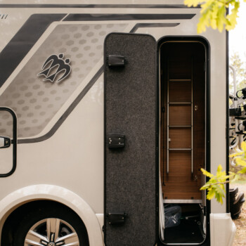 przestrzeń bagażowa kampera Knaus Tourer Van LT